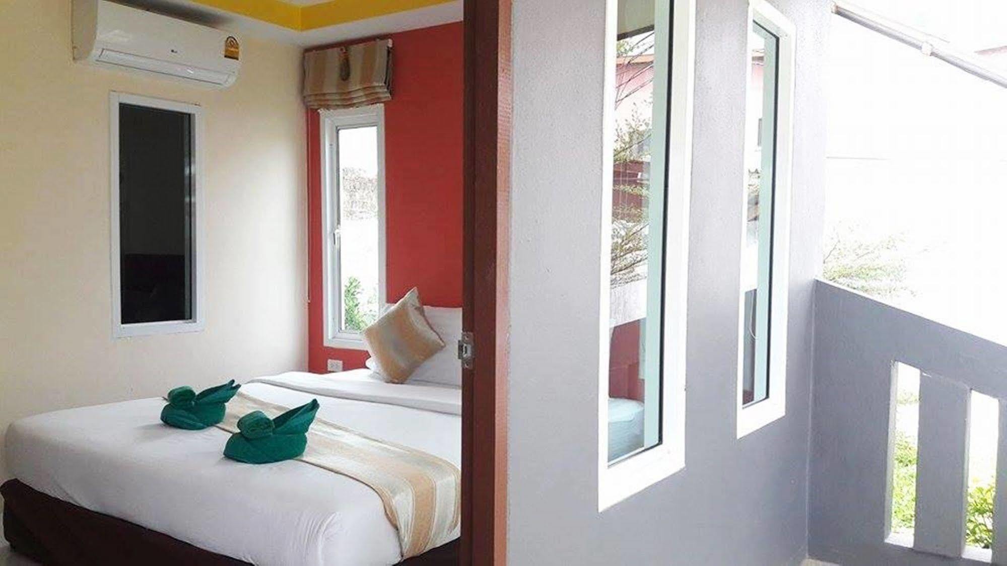 Popular Lanta Resort Ко-Ланта Экстерьер фото
